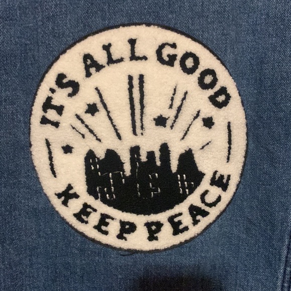 NWT Graphic Jean Jacket - Picture 5 of 11